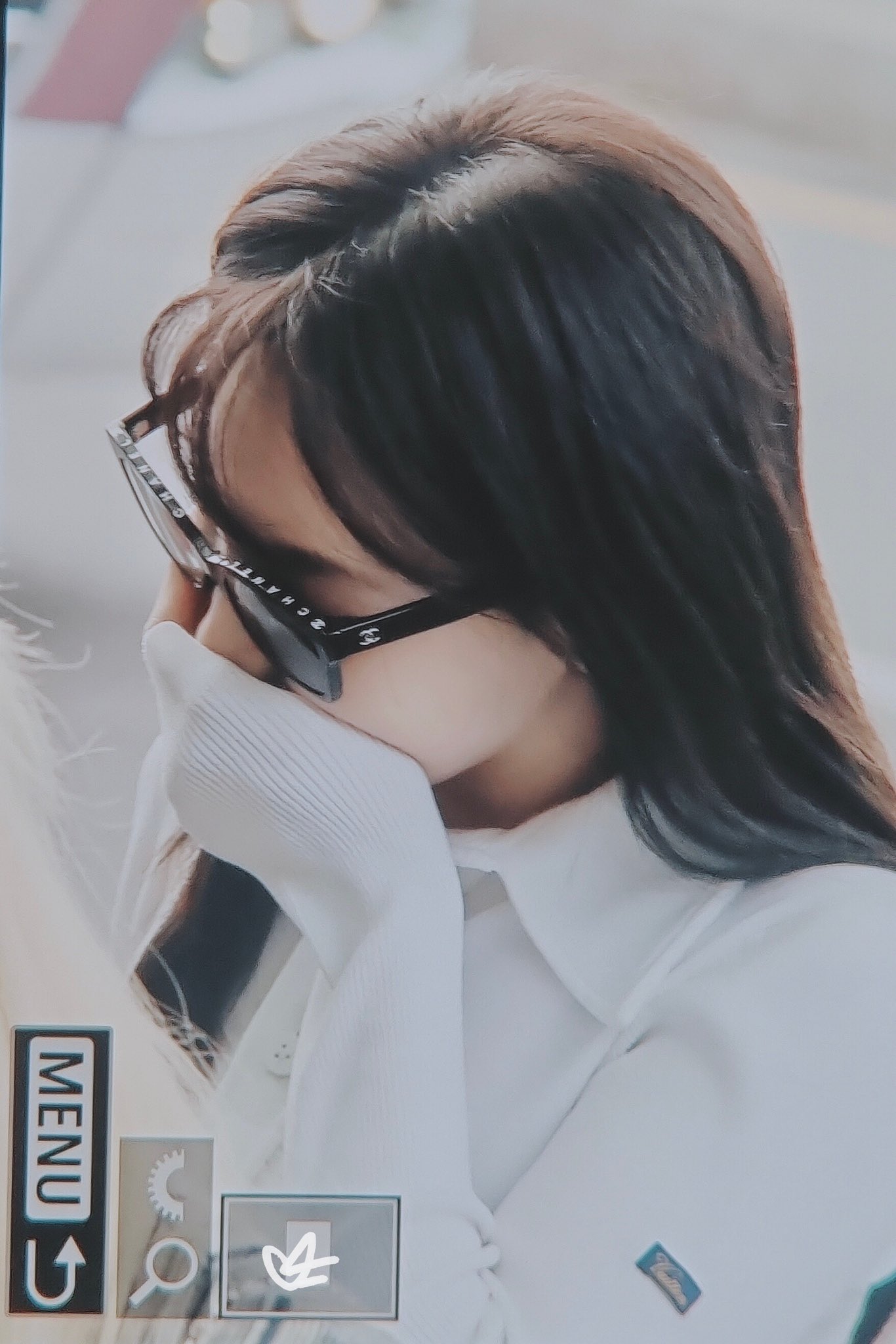 overcomer kean 🧇 on X: nayeon and her chanel CH5414 sunglasses 😎🤭   / X