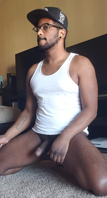 Str8m82b8’s pics and videos