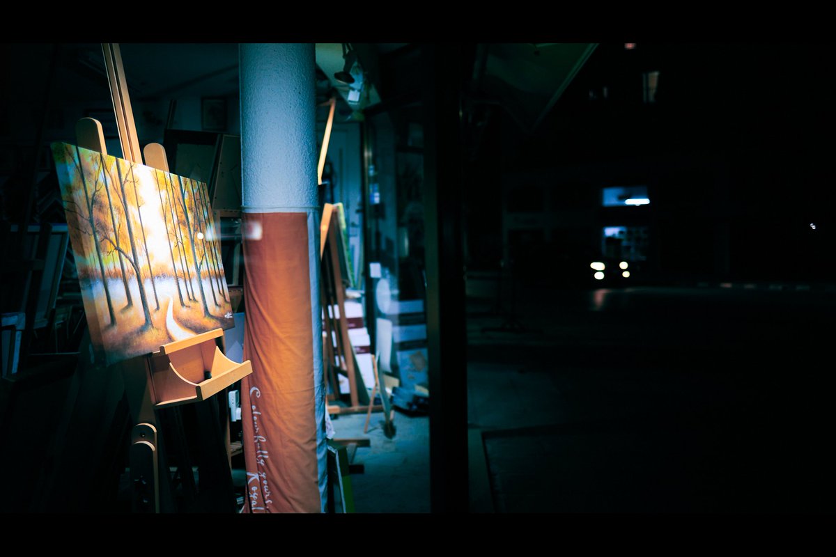 spectralshad0ws's tweet photo. Paphos at night.
Paphos, Cyprus.
21.02.2023
#dark #coldcolors #painting #artstore #motorcycle #crossroad #streetlights #nightphotography #streetphotography #urbanphotography #paphos #cyprus #canonphotography #canonr6 https://t.co/LT7vkJxzvF