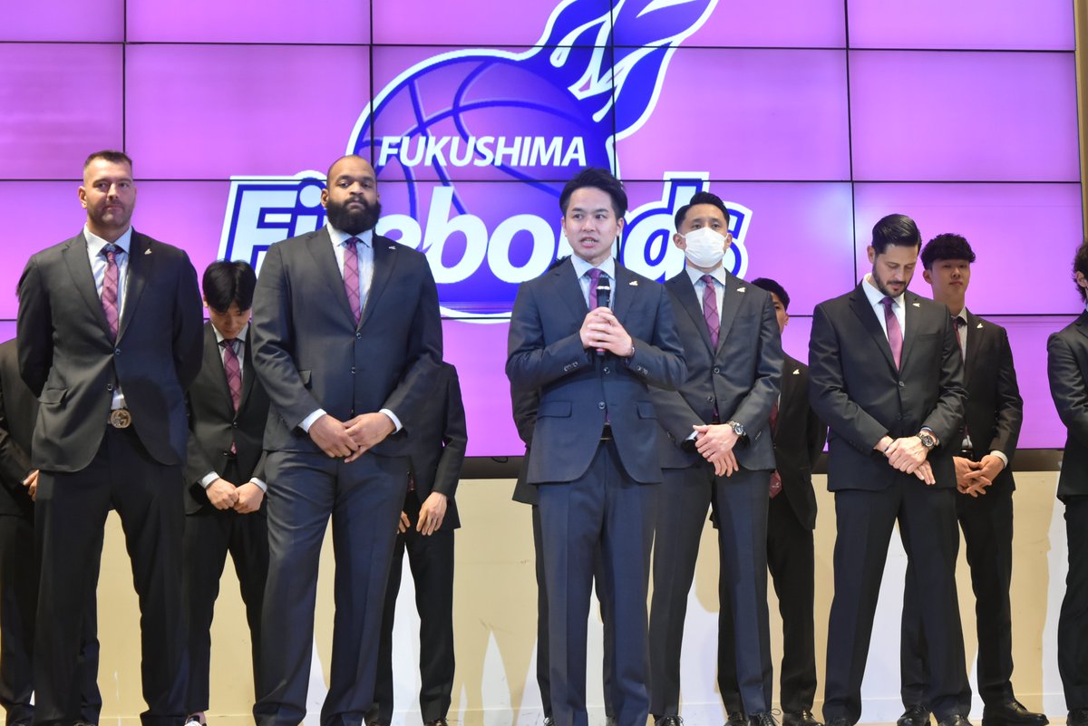 sponichi_fks's tweet photo. Bリーグ２部の　＃福島ファイヤーボンズ　は１２日、佐野公俊ヘッドコーチと今季限りで契約満了を発表。長谷川、ギボム、ハレルソンも退団。　＃スポニチ福島版 https://t.co/pMYcoHUrUc