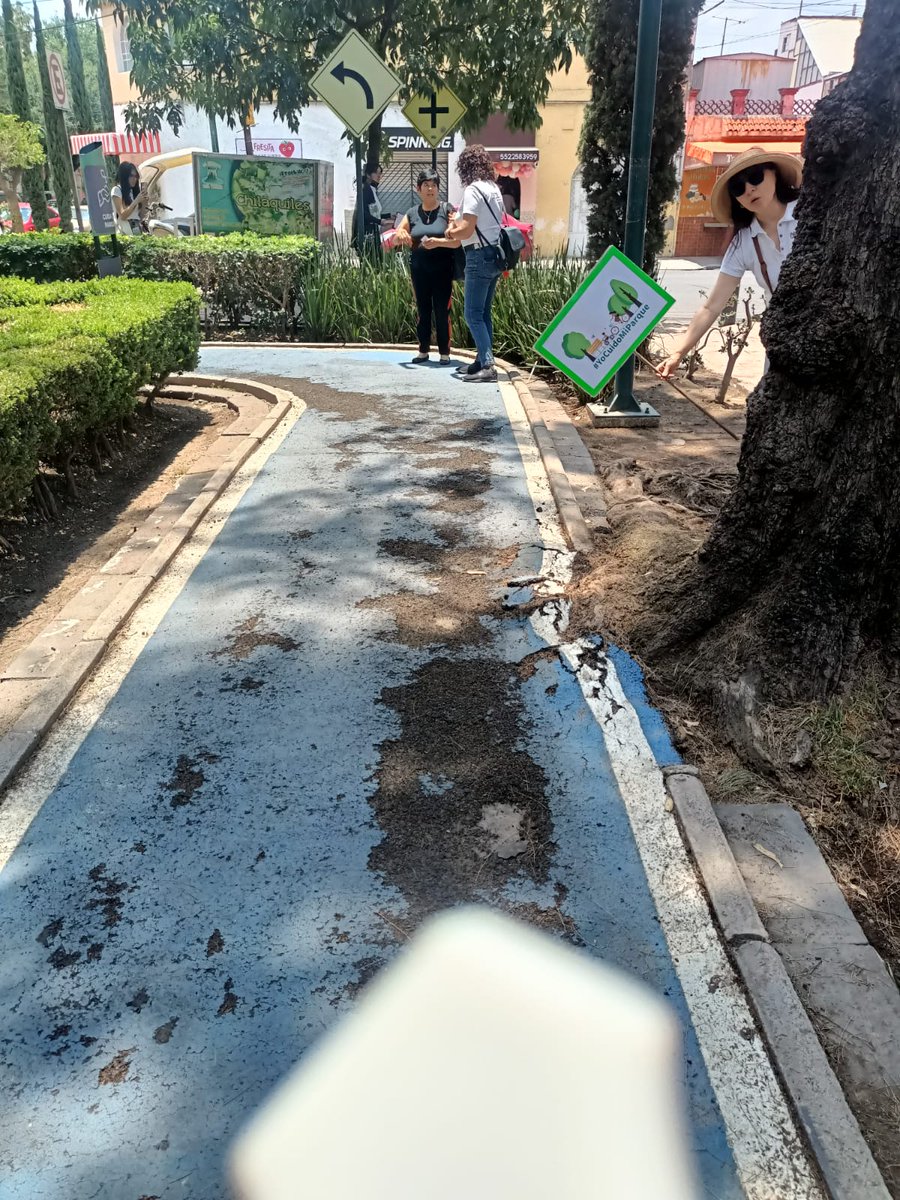 PatriciaAlfaro's tweet photo. Siempre es un placer poder platicar con las vecinas y vecinos.
En esta ocasión nos tocó visitar el #ParquePostal y #ParqueModerna
En breve daremos los comentarios.
#YoCuidoMiParque https://t.co/bSK39y5v0f