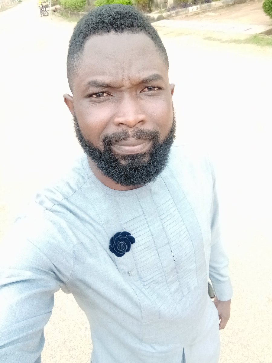 drola74's tweet photo. @EtuboLion Ilesha 🙃 https://t.co/6PIgcj981U