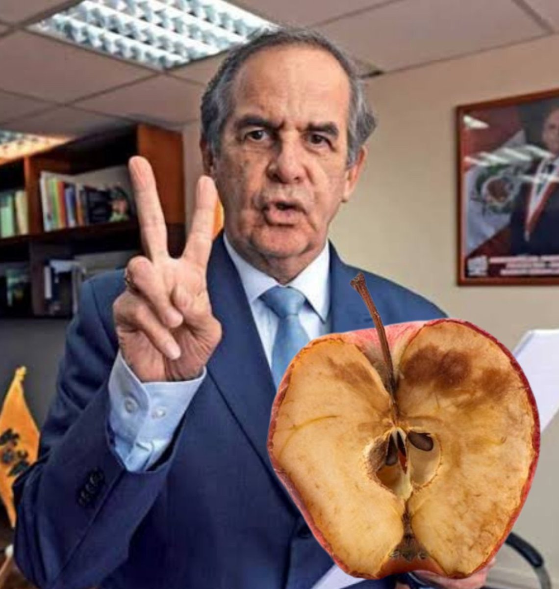 SinVerguenzasPE's tweet photo. 🚨 ESCÁNDALO: 
El Congresista 'Roberto Chiabra' ESCONDÍA A UN PRÓFUGO de la justicia (Renzo Pitot Siancas, alias Paulo) hijo de su asesor principal, Richard Pitot. El prófugo por corrupción y falsificación de documentos, manejaba las redes sociales de Chiabra y su partido. https://t.co/cRfS91ETYL