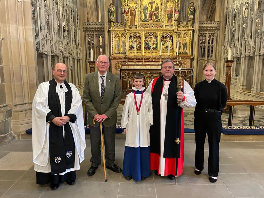 WakeCathedral's tweet photo. Congratulations to Rhys Powell who was presented with his RSCM Gold Award by @BishopWakefield at Choral Evensong last night. Well done Rhys! @RSCMLeeds @engcathedrals @LeedsCofE https://t.co/E2r98dUBQN