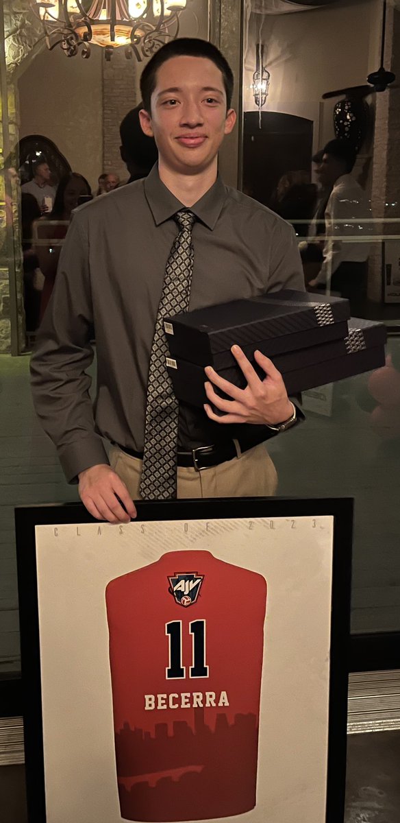 AggieJo10's tweet photo. Beautiful &amp; blessed evening at the AJV Sr. Banquet. Matthew received an AJV President’s Award &amp; AJV Family Award. Very grateful to AJV for their support these last 6 yrs. One more tournament: USAV BJNC in 18 Open. Matthew, congrats &amp; finish strong. @AustinJuniors @MattBecerra23 https://t.co/pAF5YAH512