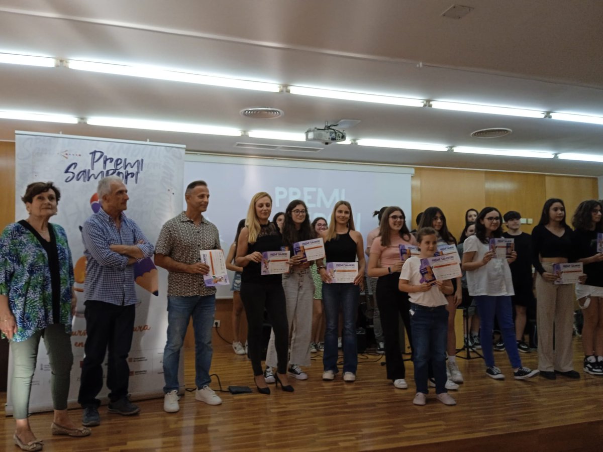 IES Torrellano tweet media