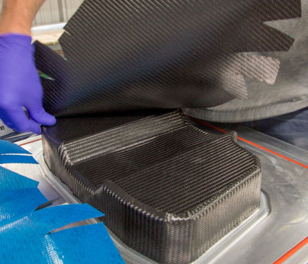 blendmest_Tech's tweet image. What Can You Create With #Composites?
The answer is practically #everything, ICE has created a wide variety of forms using #carbonfiber and other #compositematerials, including:
#bike  #frames, #Aircraft #WINGS , #Automotive parts,Tubing,Containers, Propeller blades,#drones