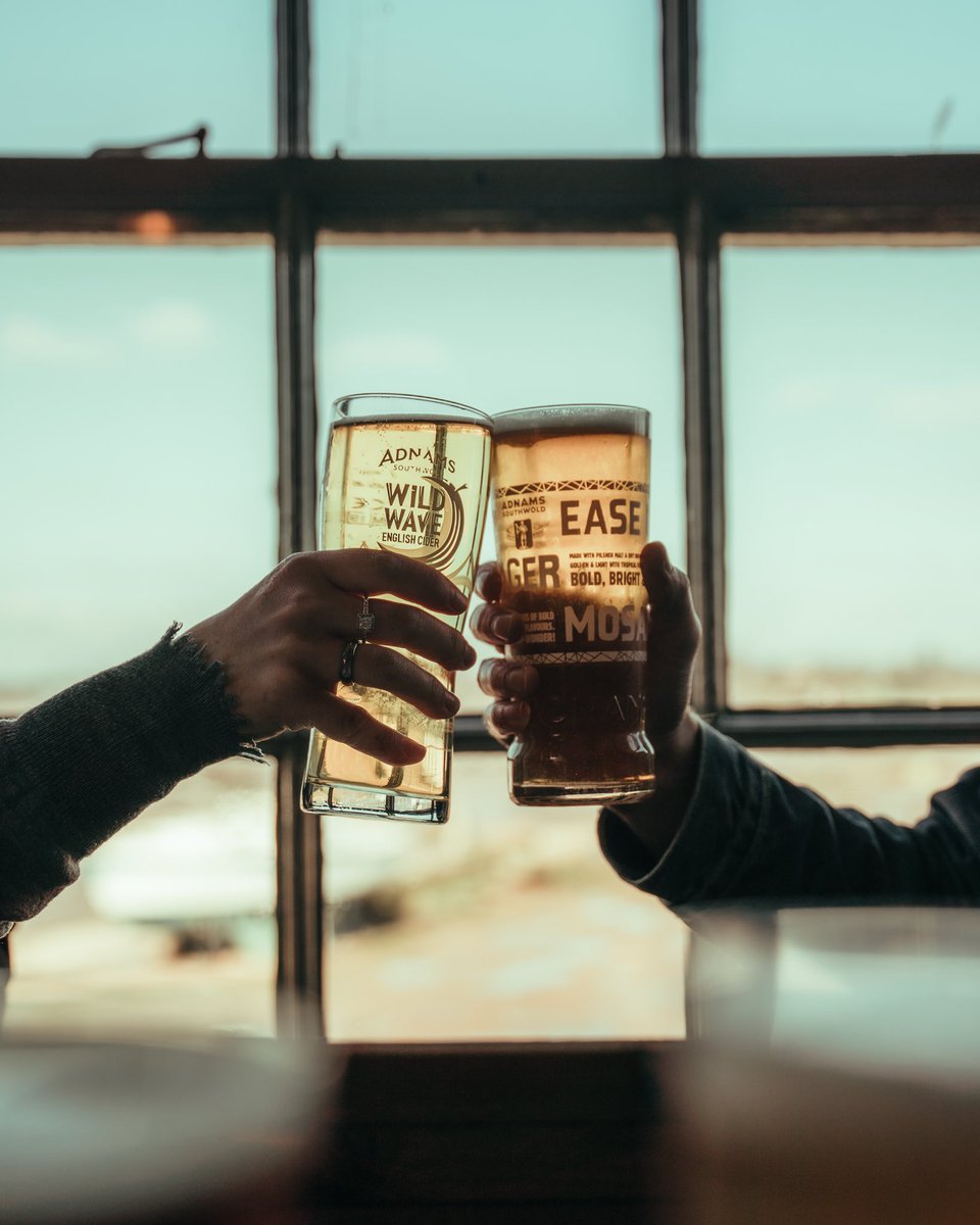 debeninns's tweet photo. Cheers to the weekend π» #waldringfield #newbourne #levington #pinmill #westerfield #melton #woodbridge #Suffolk #suffolkpubs #riverdeben #riverorwell #coachandhorses #riverside #poetsday #KingsHead #swaninn #buttandoyster #wilfordbridge @Adnams #maybushinn #foxinn #shipinn #fox https://t.co/eDnmvPhzod