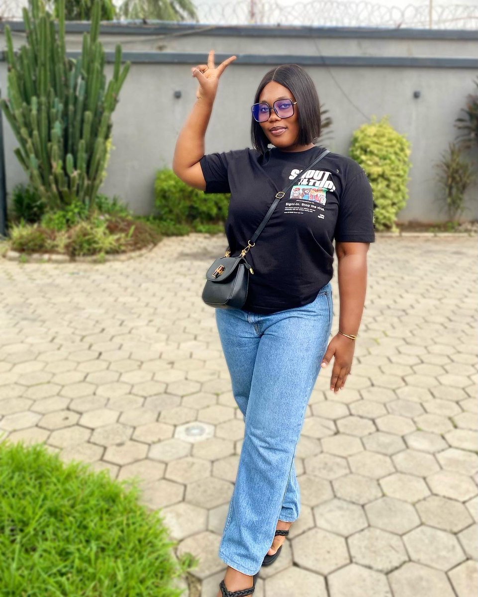 Adeyomiadedoyi5's tweet photo. @EtuboLion I’m from ile ife , osun state 😊. https://t.co/SFePaIaIw3