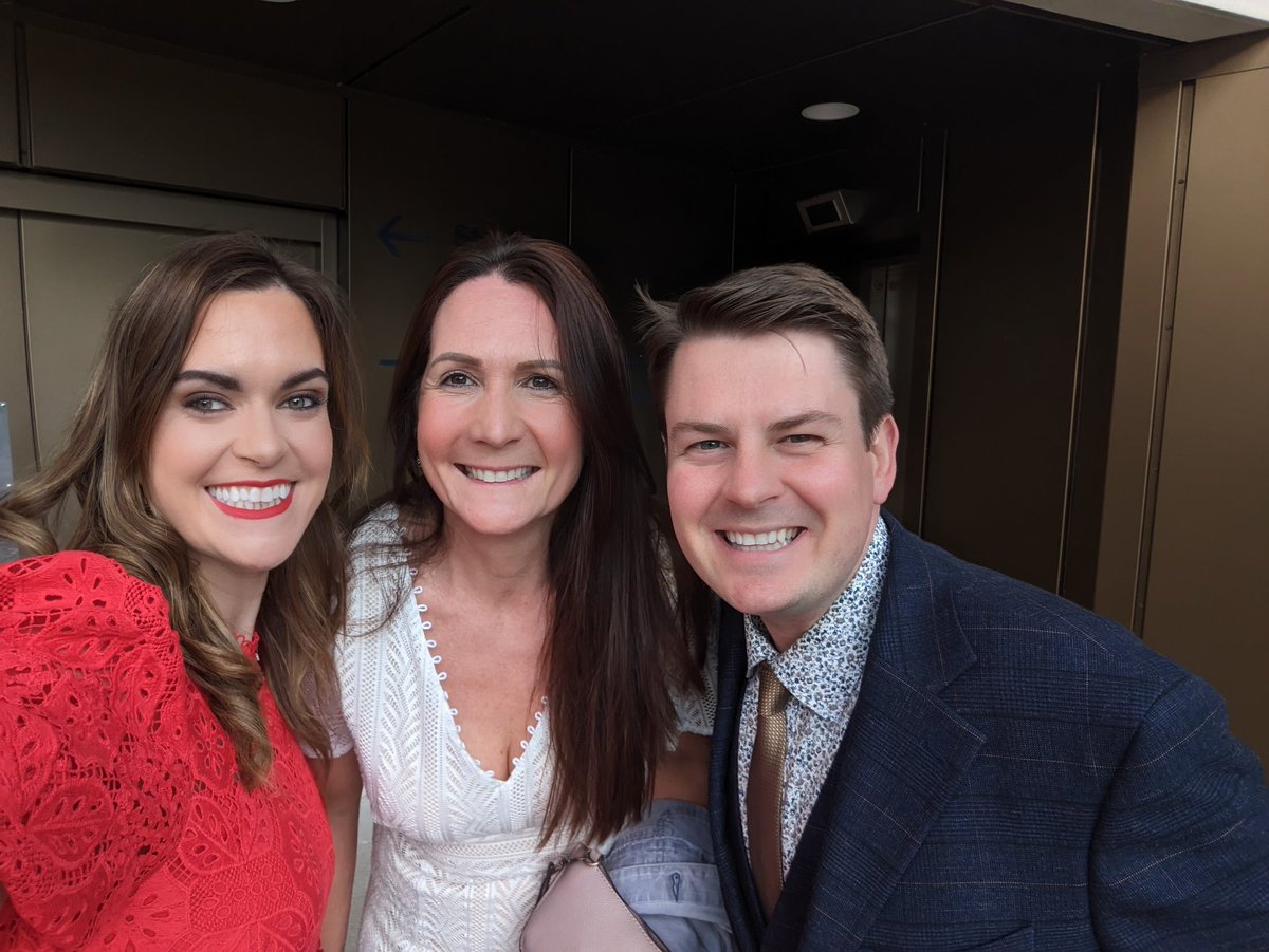 EmmaYhnell's tweet image. A huge thanks to @cardiffstudents for a wonderful evening #ESLAs2023

Above anything else the whole event just highlighted how brilliant our wonderful students are.

It really is an absolute pleasure to be a small part of their journeys @cardiffuni @CUBiosciences 🙏🏻🙏🏻🙏🏻