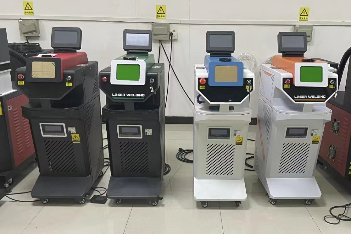 dapenglaser's tweet image. New jewelry laser welder, with CCD camera and microscope together.  
All Types of laser welder, laser marker, laser cleaner, laser cutter.
In Best Price
Please WhatsApp Us - +8618565695703
#laserengraving
#laserengraver
#Dapenglaser
#laserwelder
#laserwelding
#lasercleaner