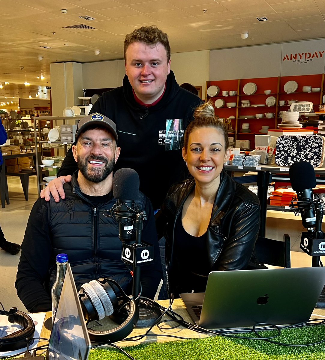 LIVE ⚠️ #brekkybutler .. 

We are ‘IN THE WINDOW’ at <a href="/JohnLewisRetail/">John Lewis & Partners</a> this morning on @InDemandRadioUK  💥💥

Come say hello ❤️