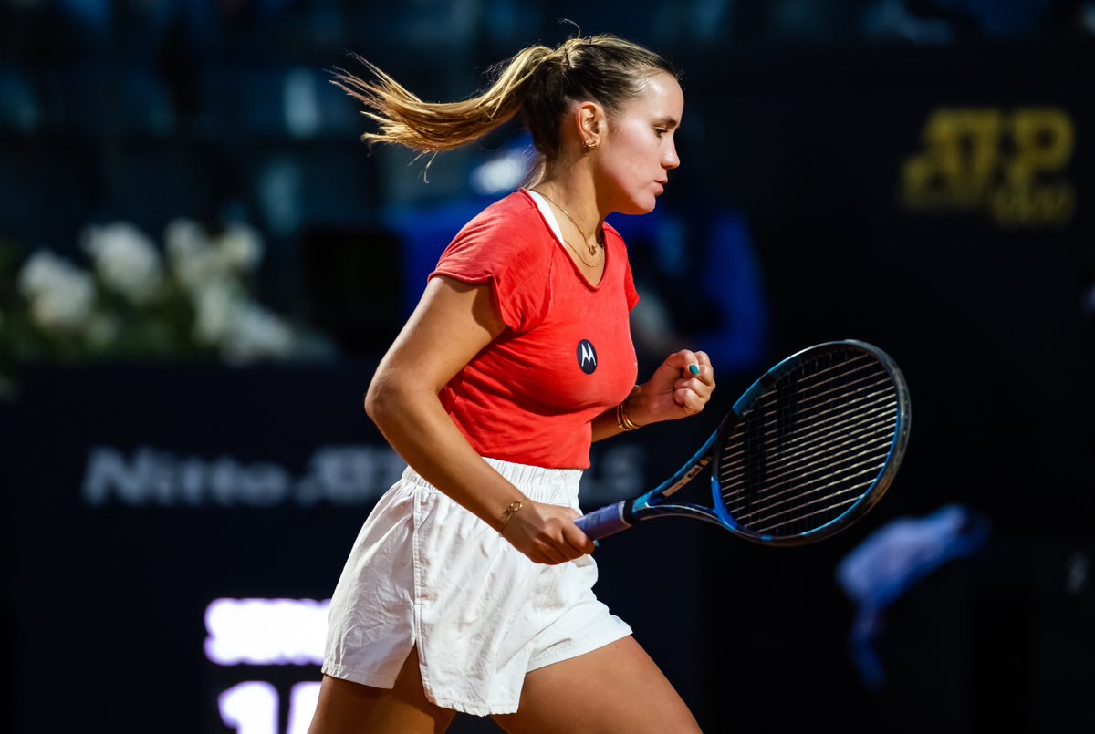 Sofia Kenin: Age Height Country Titles Ranking Career Stats