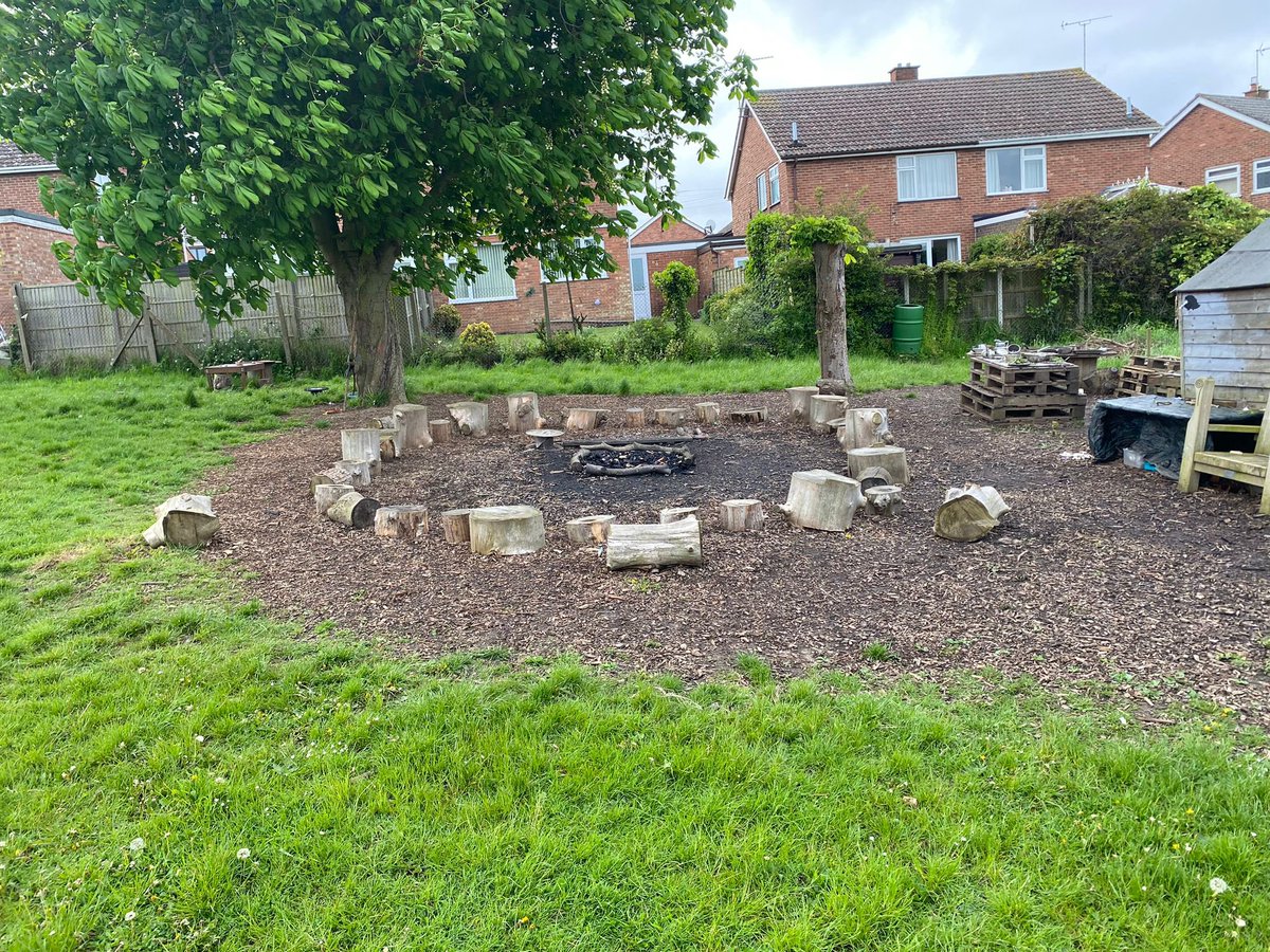 PrecisionTimber's tweet photo. We have arrived at @CHForestschool @CastleHill_Ips where they will soon be proud owners of a forest shelter. Keep your eyes peeled for the finished install 🥰 

#forestshelter https://t.co/CB0ibdpxkF