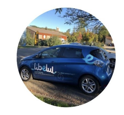 MariePochon's tweet photo. La voiture électrique en autopartage #Libelul, c'est non seulement l'avenir sur nos territoires ruraux, mais c'est aussi mon moyen de déplacement dans la Drôme !🚙 

Merci à @Dromolib de se battre pour le droit à la mobilité de toutes et tous ! https://t.co/V1x3Qc5kaR