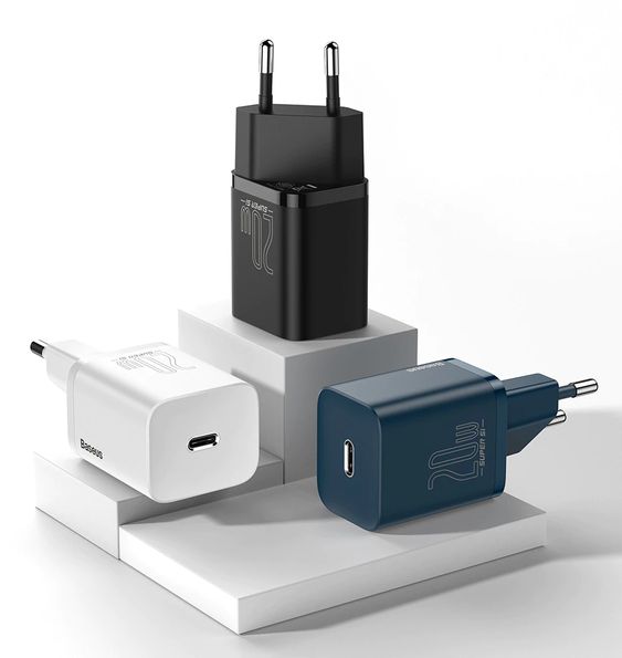 DitCompany's tweet image. USB Type-C Charger 20W 
#portable #adapter #usb_c #charger 
#formobile #phones #LimitedTimeSale 
#trading #dubai #uae #business #trading 
@DitCompany