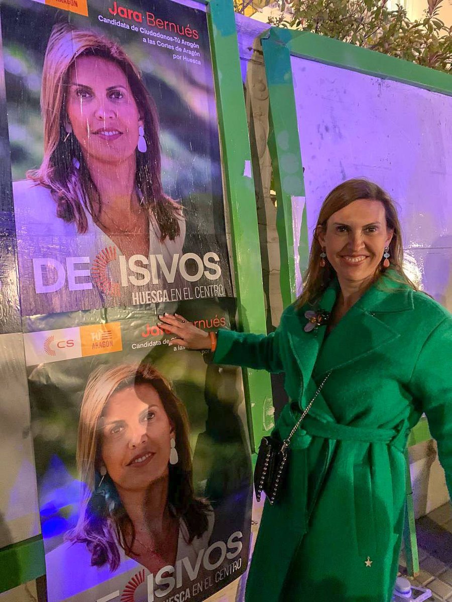 CsHuescaProv's tweet photo. 🍊Damos comienzo a la campaña del #28M con las candidatas de #ciudadanosTuAragon a las Cortes por #Huesca @JaraBernues y al Ayuntamiento de Huesca @natalialascorz con la tradicional pegada de carteles

💪Valientes y #Decisivos, trabajando para poner a Huesca y a #AragonEnElCentro https://t.co/fUUk05vrAP