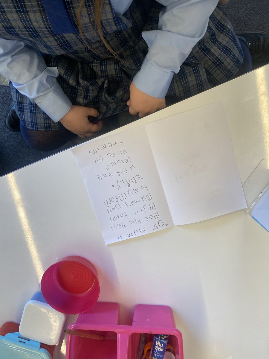 katepattterson's tweet photo. Today with stage 1, we had lots of fun making Mother’s Day craft before enjoying a picnic with their mum’s and welcoming them into our room to showcase Ss great work! 💕📖 #ACUedu_p https://t.co/M5yjOa9uxS