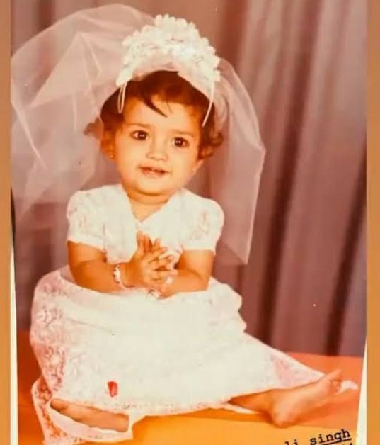 vibecamein's tweet photo. Hello cuteii @adaa1nonly 😘bachpan se hi pyaari🤩🥺💕
HAPPY BIRTHDAY ADAA KHAN
#AdaaKhan https://t.co/elOhiGeLLC