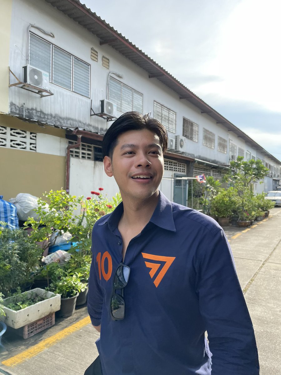 BankSuphanatMin's tweet photo. เจอกันปราศรัยใหญ่ก้าวไกล สนามกีฬาไทย-ญี่ปุ่น ดินแดง กำหนดอนาคตประเทศไทยไปด้วยกันครับ 🧡🔟❌

#แบงค์10 #ศุภณัฐมีนชัยนันท์ #เบอร์10 #10เต็ม10ไม่หัก #พรรคก้าวไกล #เลือกตั้ง66 #14พฤษภากาเบอร์10 #บางเขน #จตุจักร #หลักสี่ #ก้าวไกล https://t.co/M0OsCnn0jX