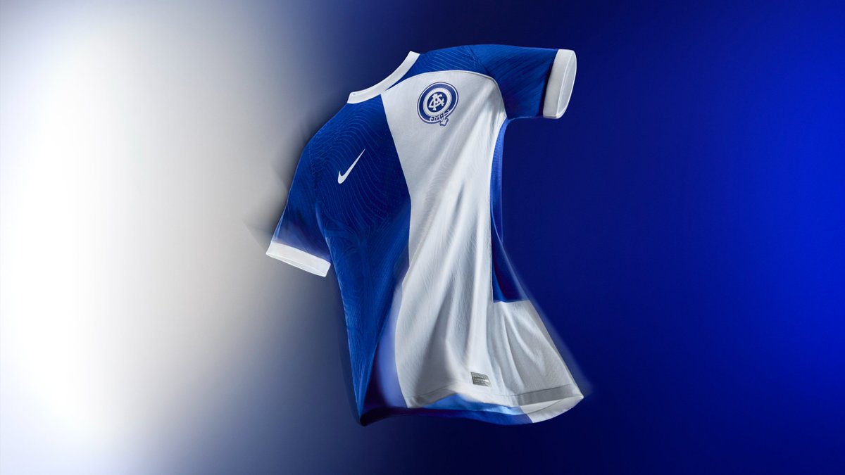 sc24dotcom's tweet photo. 💎 @nikefootball 💎

120 Years of Atleti. 💙 Passend zum Anlass gibt das @Nike @Atleti Away Jersey 2023/2024 das Design wieder, welches 1903 bei der Gründung des Vereins als erstes getragen wurde. 🔙 Entdecke den Klassiker jetzt bei uns im Shop. 🛒 https://t.co/peX1bbvlox

#SC24 https://t.co/G150sesIRU