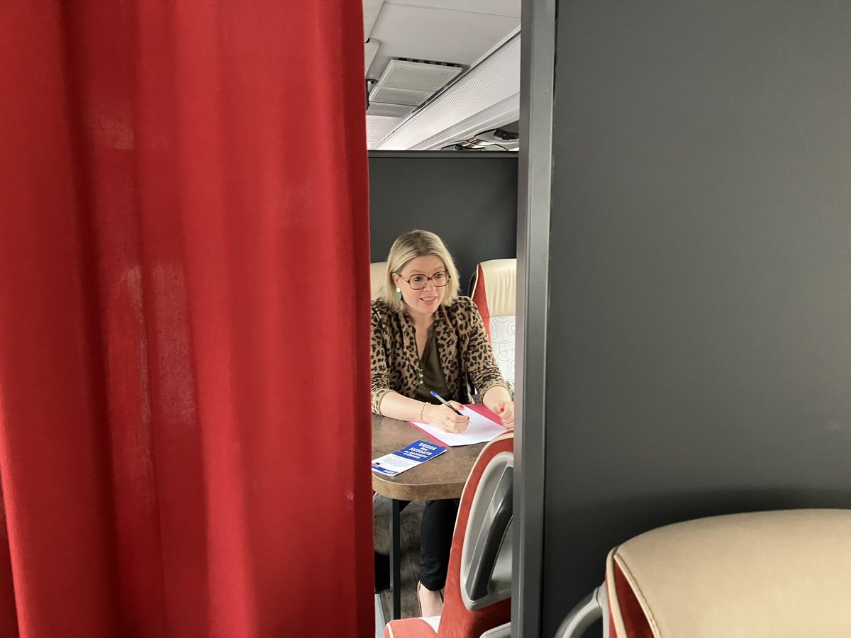 Dorothée Bernard 🌹 tweet media