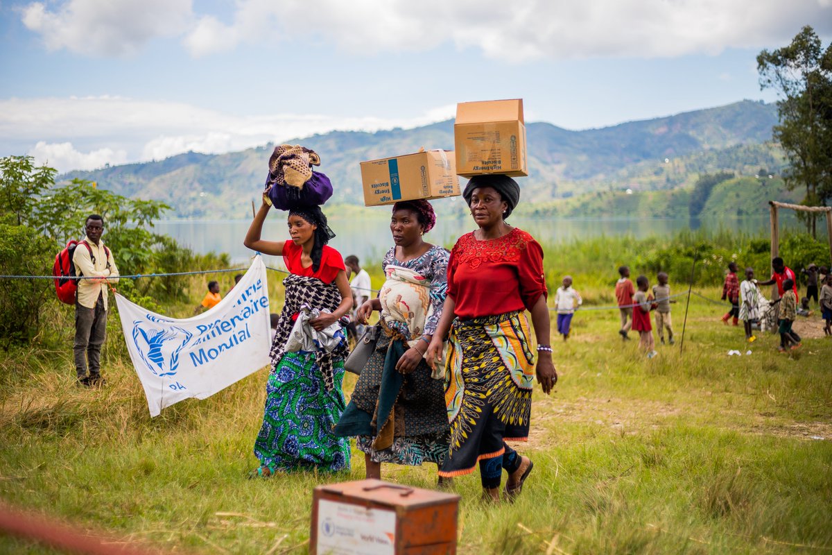 WFPDRC's tweet photo. 🚨The floods in Kalehe, South Kivu, have taken a devastating toll, claiming hundreds of lives, and leaving thousands missing. 50,000 people urgently require food assistance.

📢 Read here for the latest ⬇️
https://t.co/a8iJKYQbaz https://t.co/alcqu1EjQk