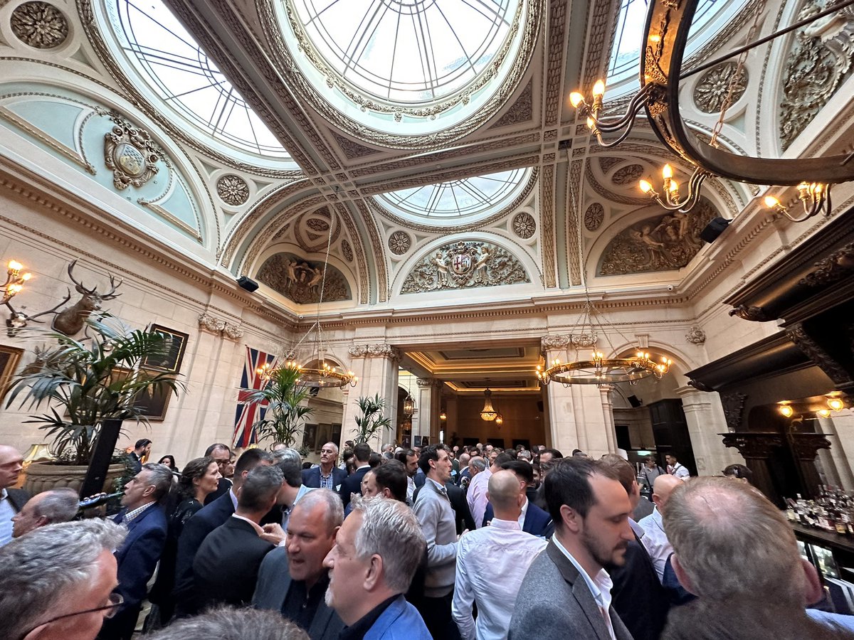 Thanks to the team who organised #mipout last night <a href="/The_CosyClub/">The Cosy Club</a> - great to speak with lots of folks and gauge the temperature of the Bristol construction economy. Planning woes aplenty, but optimism too!