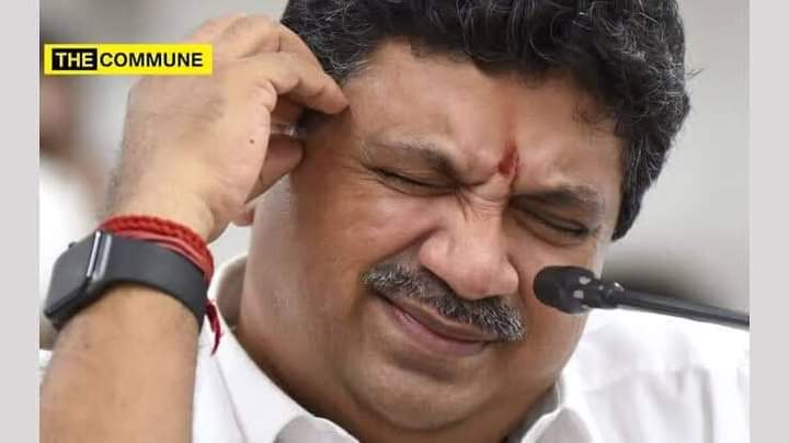 xb07FFPfo7PUaWR's tweet photo. பிரதமரே நேரில் வந்து வணங்கும் கஞ்சா வியாபாரி ஜட்டி வாசுதேவனை நீ  வெளிப்படையாக திட்டியபோதே தெரியும்…

ரூபாய் மதிப்பு சரியவில்லை, டாலரின் மதிப்பு உயர்ந்து விட்டது என்று கண்டுபிடித்த பொருளாதார மேதை ஊறுகாய் மாமியை, வரி மாநாட்டில் நீ விழி பிதுங்க வைத்தபோதே தெரியும்… 1/3
(1) https://t.co/yfjh6XEA79