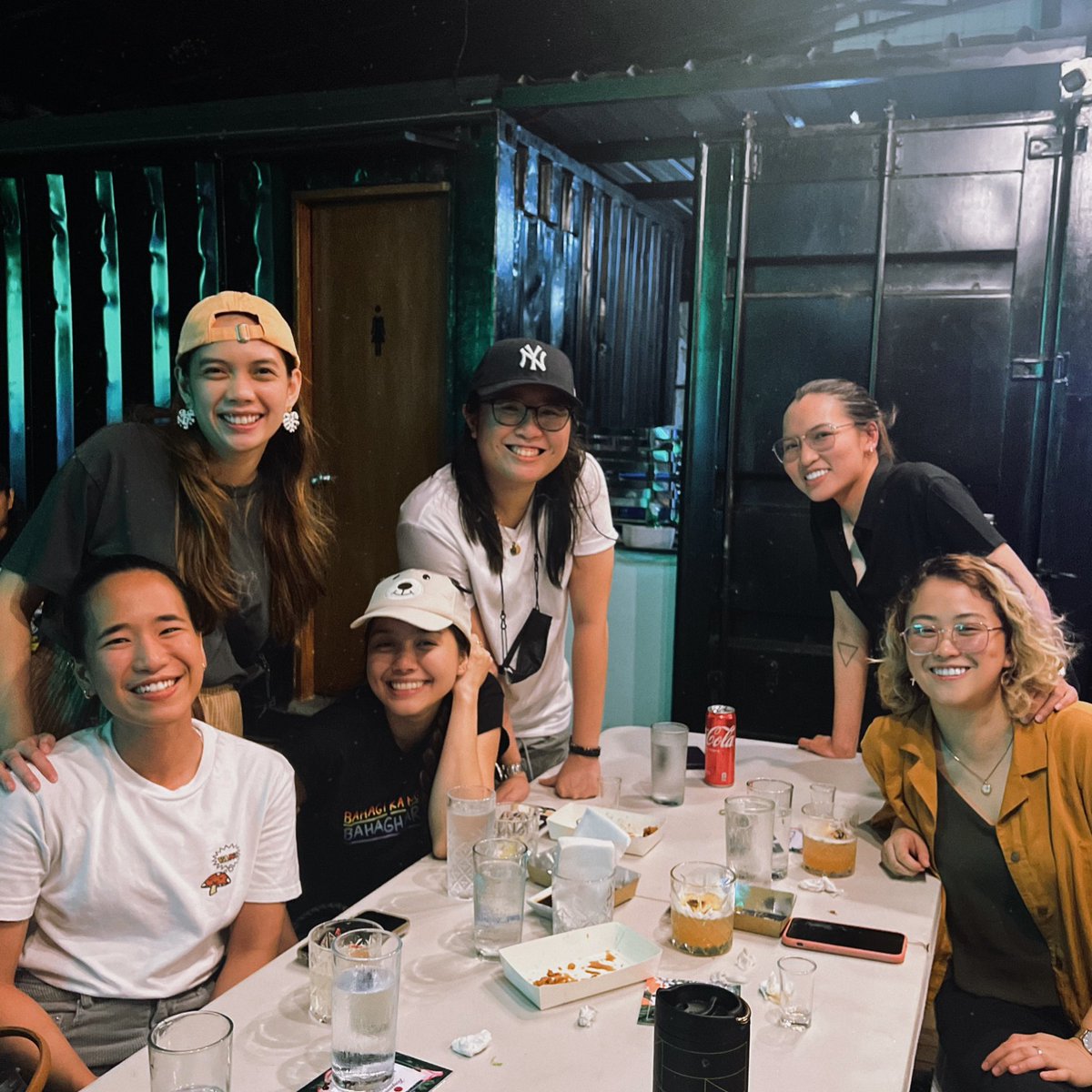 racarreon's tweet photo. cheers to new friendships 🏳️‍🌈 https://t.co/uTg4APxGvk
