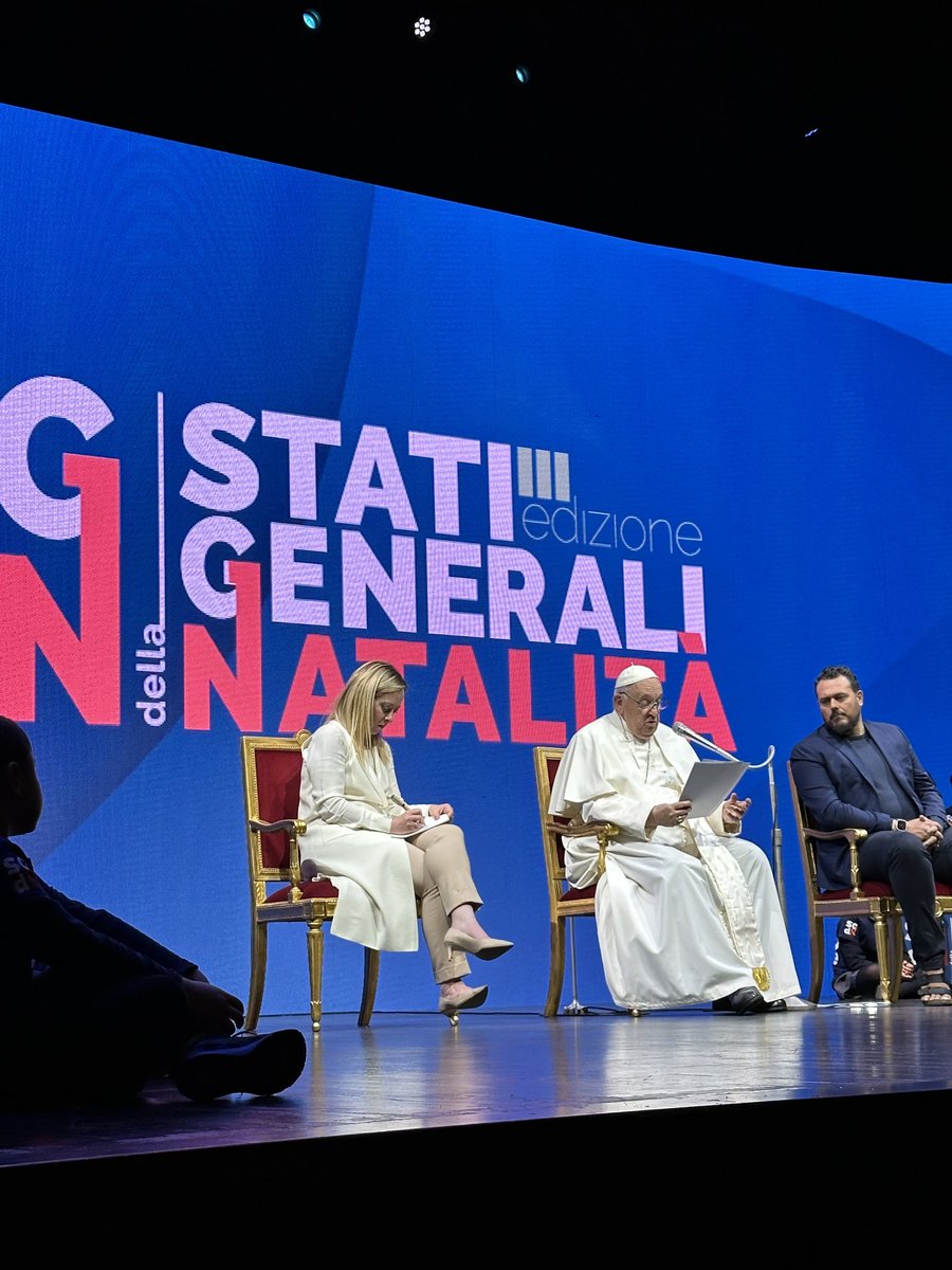 adribordignon's tweet photo. La sfida della Natalità è una questione di speranza. Non è l’illusione dell’ottimismo e si nutre del bene dell’impegno di ciascuno per il bene comune. #PapaFrancesco #sgdn23 https://t.co/SyYqkq9nnB