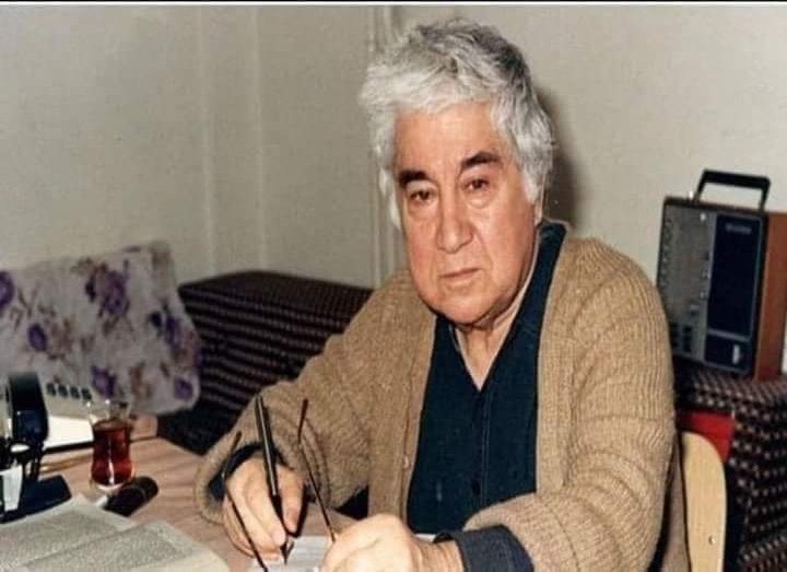 Göklerden gelen bir karar falan yok. Aşağıda geri zekalı çok...
Aziz Nesin