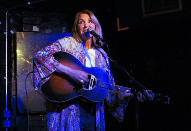 I loved this UK Tour!!! Heartfelt thanks to everyone who made it possible, especially the folks who showed up! Singing for you was everything♥️