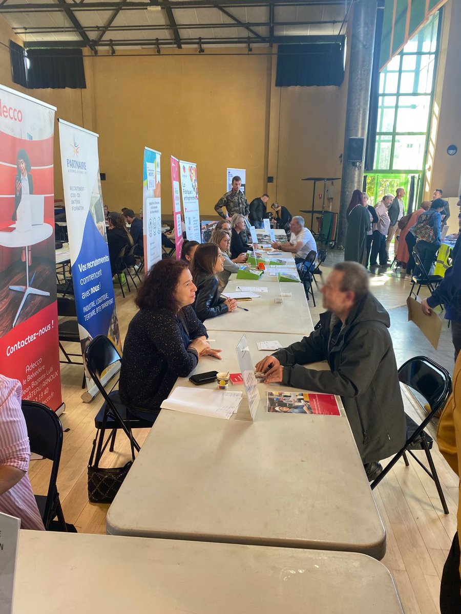 2ème édition de la Place aux Jobs à #Peipin, 25 entreprises présentes ➕ de 150 visiteurs et de nombreux contacts pris 👏 <a href="/Peipin04/">Commune de Peipin</a> <a href="/Proman_Interim/">PROMAN</a> <a href="/AdeccoFrance/">Adecco France</a> <a href="/ClaudeDimitro/">Claude Dimitropoulos</a> <a href="/AlexandCarrara/">Carrara Alexandra</a> <a href="/Manumaguire/">Emmanuelle Maguire</a> <a href="/CarolineLH04/">Caroline Le Hay</a> <a href="/StephaniArgant/">Argant Step</a> @sandrinejacobPE