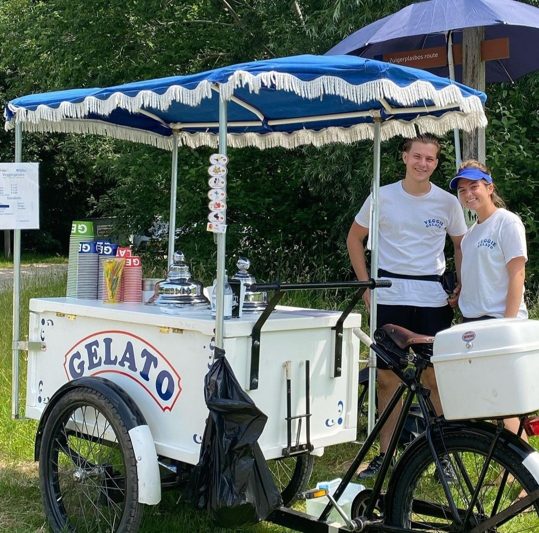 RopaFlevoland's tweet photo. Zaterdag 13 mei staan deze heerlijke foodtrucks 🍦 ☕️ voor jullie klaar bij de SlooOW Natuurloop!! 

#natuurloop #roparun #foodtruck https://t.co/KEpd2ktIzk