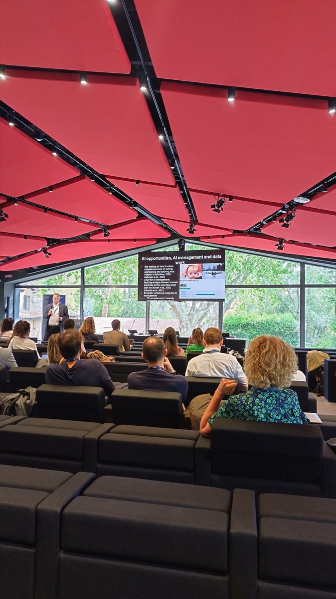 PaavoRitala's tweet photo. Another day of #TheorizingAI at @LuissBusiness!

@jonnyholmstrom presenting about strategic coherence in deep learning initiatives. Building mutually compatible meanings between domain &amp; AI expertise is key. https://t.co/t05pJ7Aqgm