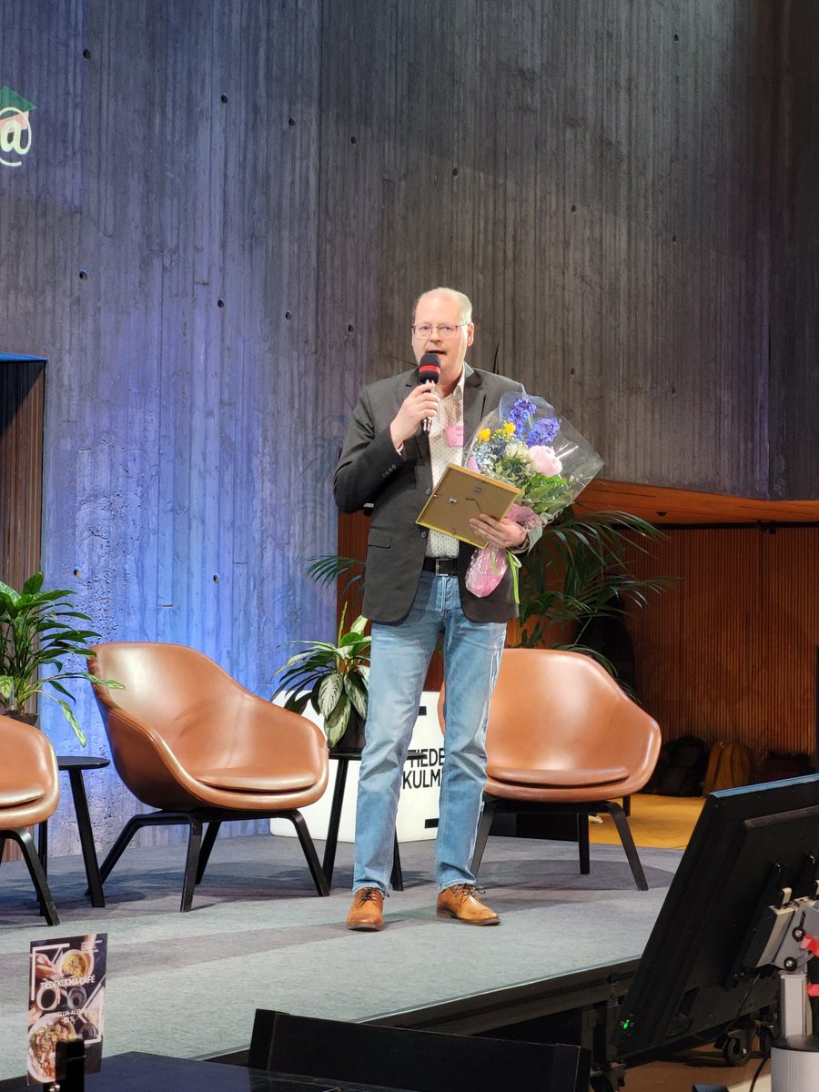 Vuoden digitukiteko-tunnustuksen saaja: Kuurosokeiden etätuki, Suomen Kuurosokeat ry💐 #digituki