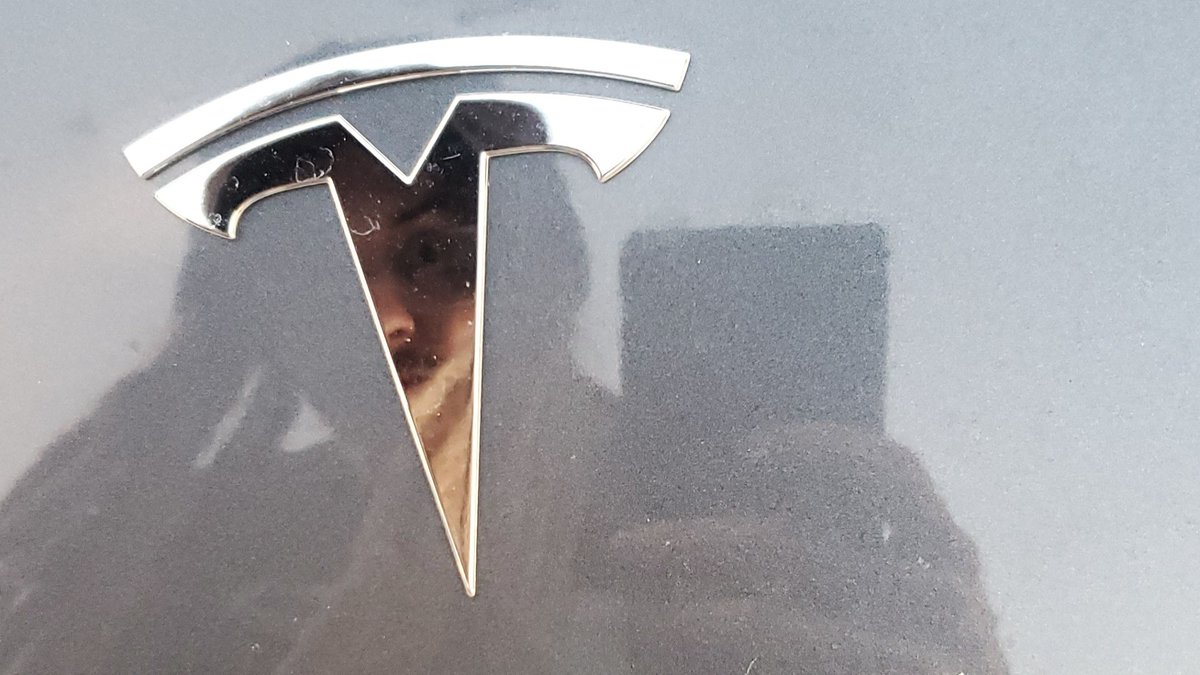 AstroHippieET's tweet photo. Drove itself home from work today π€―
Elon you da man π½
#TheMothership #ETmobile #Tesla https://t.co/LugDeO7FiT