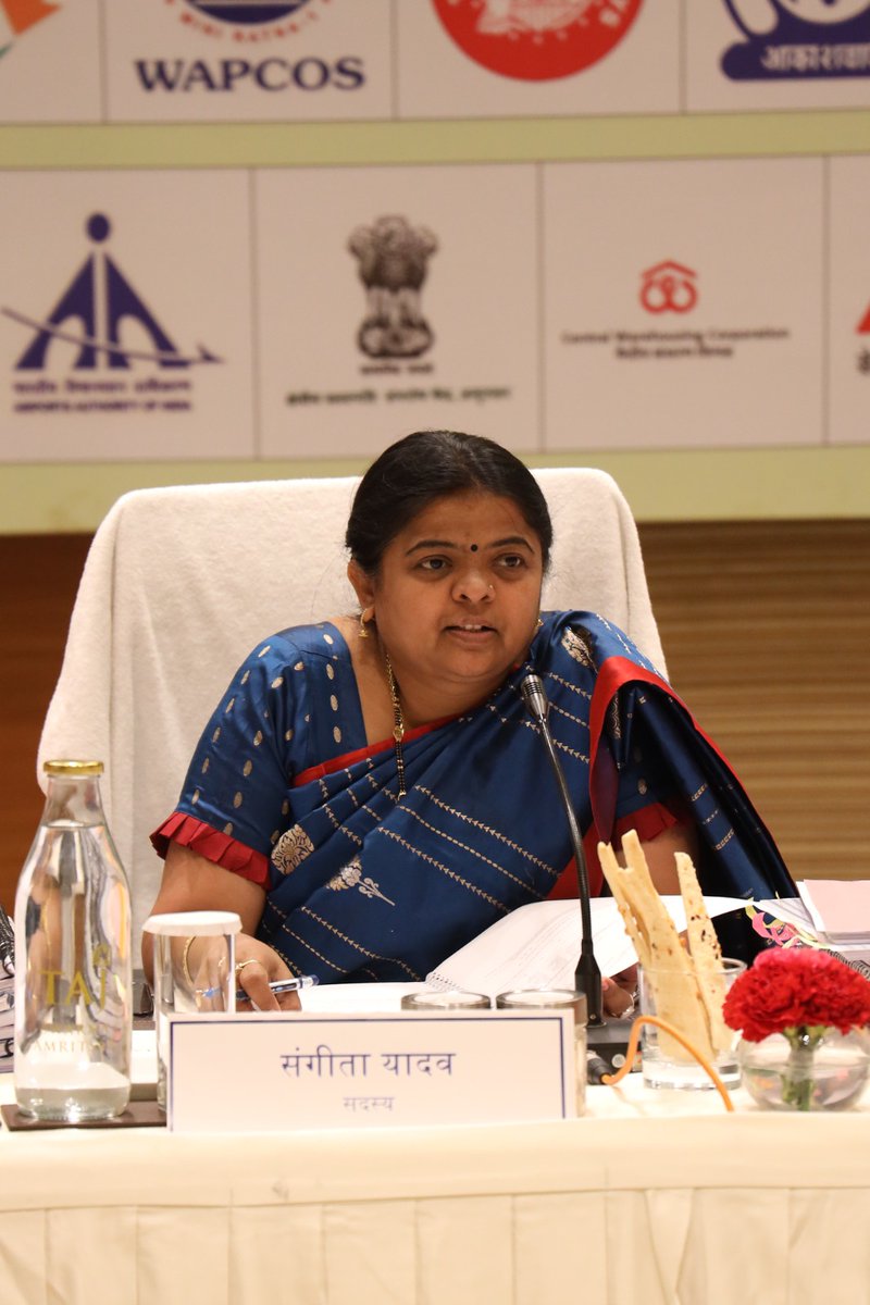 sangeetayadavup's tweet image. संसदीय राजभाषा समिति ने आज अमृतसर में स्थित केंद्र सरकार के विभिन्न कार्यालयों में संघ के राजकीय प्रयोजनों के लिए हिंदी के प्रयोग में की गई प्रगति की समीक्षा की।

#SecondSubCommittee
#AzadiKaAmritMahotsav