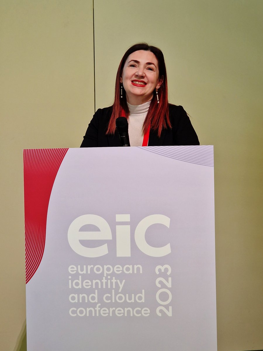 signature_cloud's tweet photo. 🌟 @signature_cloud's President @ManailaViky  (@intesigroup) has presented today during the European Identity and Cloud Conference in Berlin
👉 She presented on ''eIDAS 2.0 and EUDI Wallet - State of Play'', and shed light on the latest developments and their impact on the market https://t.co/byRHKwTJtc