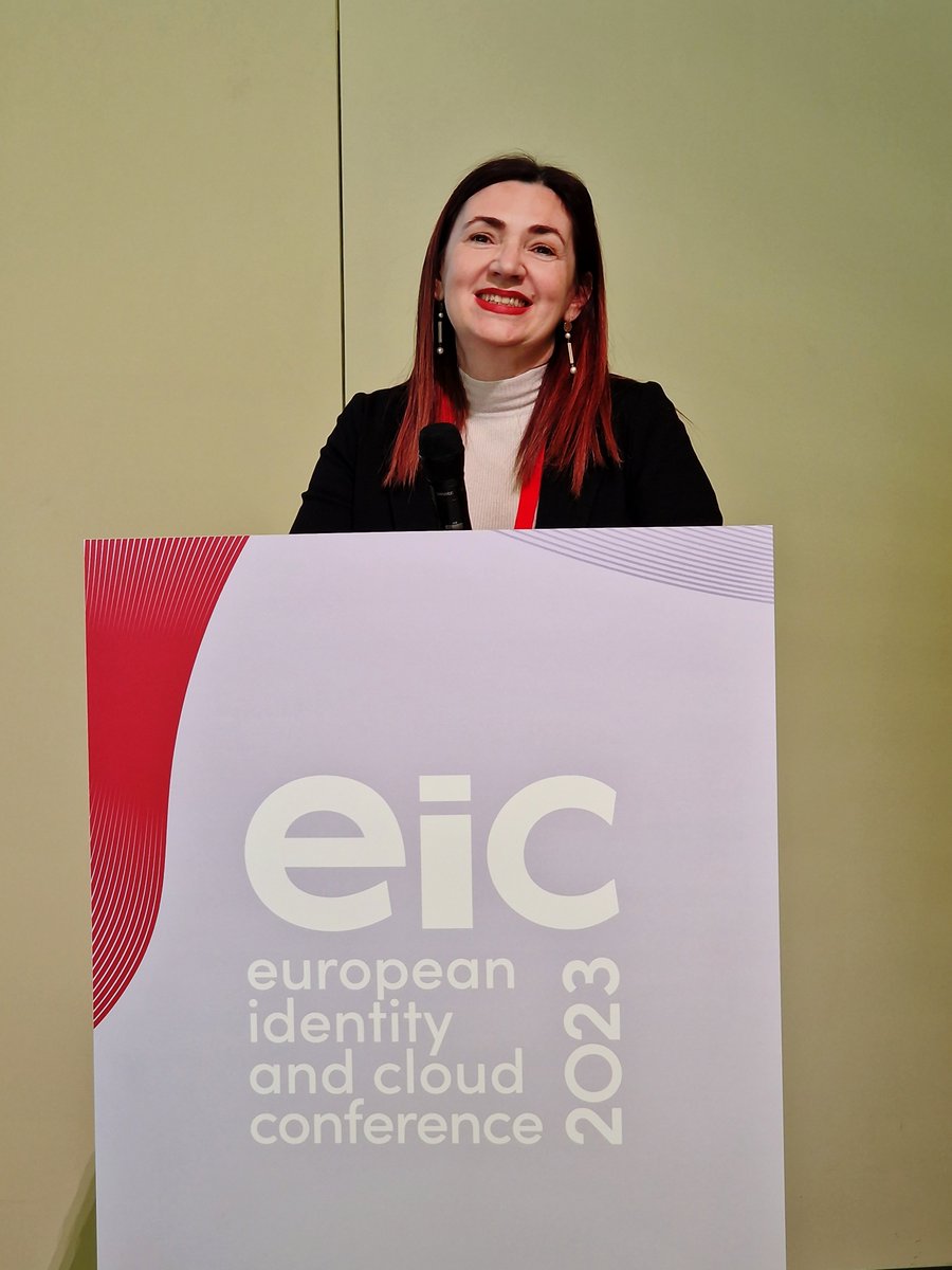 🌟 @signature_cloud's President @ManailaViky (@intesigroup) has presented today during the European Identity and Cloud Conference in Berlin 👉 She presented on ''eIDAS 2.0 and EUDI Wallet - State of Play'', and shed light on the latest developments and their impact on the market