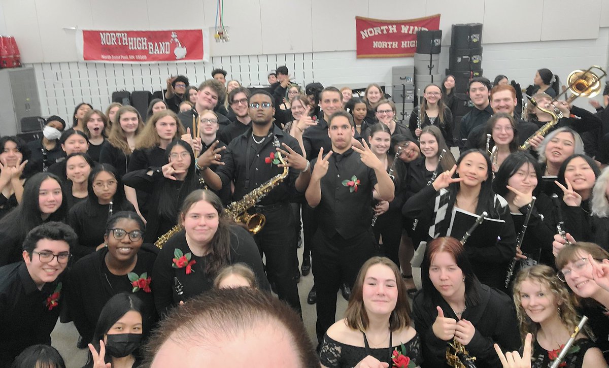 MrAHammerman's tweet photo. Thank you:
Bands
Community
Class of 2023
Music
#622Proud #BecauseMusic #Support622Arts #SelfieWithTheBand #SongsOfDisComfort https://t.co/insbLLUDmI