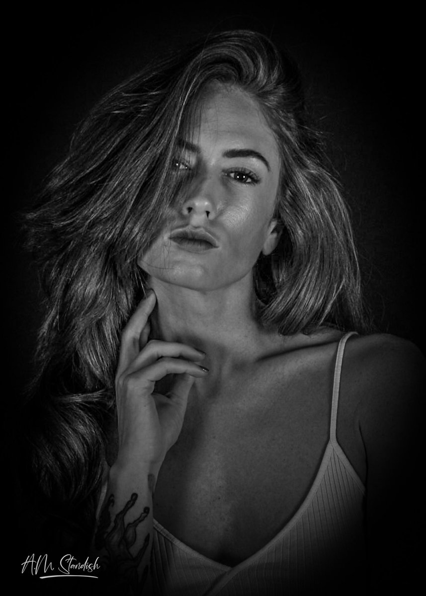 am_standish's tweet photo. One of my #photos that I captured of a #female #model for her #modellingportfolio ๐ธ #photographers post in the comments your favourite #blackandwhite #image that you created, I will retweet all that share, follow 4 follow ๐ซก
#amstandish #photography #writerslift #readingcommunity #readerscommunity #love #life #wiganauthor #lancashire #wiganphotographer