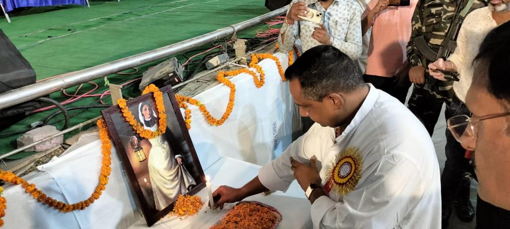 रिम्स में अंतरराष्ट्रीय नर्स दिवस पर हुआ कार्यक्रम-Program on International Nurses Day in RIMS