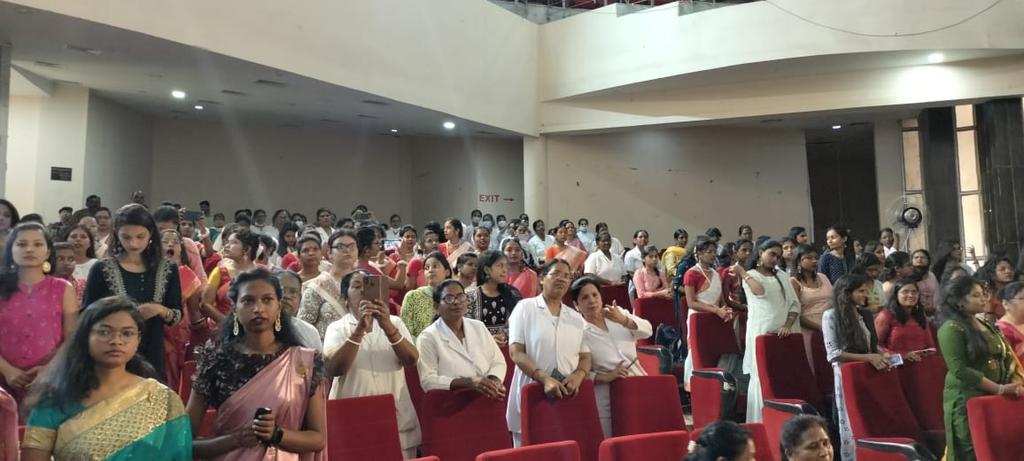 रिम्स में अंतरराष्ट्रीय नर्स दिवस पर हुआ कार्यक्रम-Program on International Nurses Day in RIMS