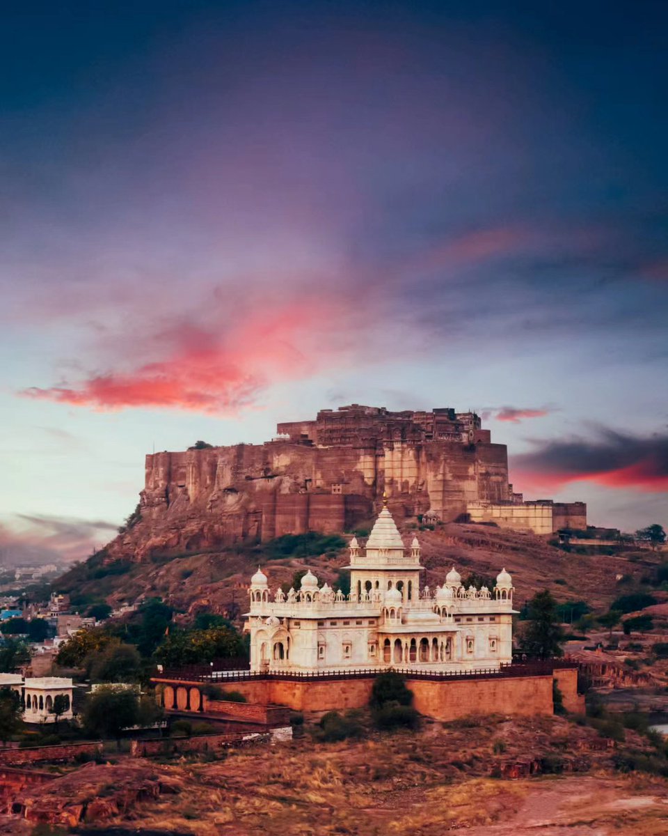 rishabpaliwal26's tweet photo. जोधपुर के 565 वे स्थापना दिवस की आप सभी को हार्दिक शुभकामनाएं।
Sharing some of my favourite shot i took in last few years.
#Jodhpur #JodhpurFoundationDay #Jodhpur #travelphotography #photography https://t.co/CZ2GQ86pQ4