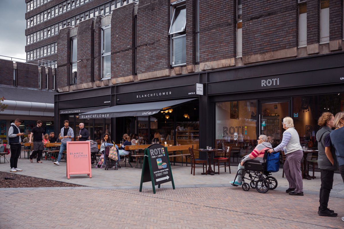 Orbit_Sale's tweet photo. Got that #FridayFeeling?

@StanleySq_Sale is only a short walk from our offices, home to an amazing array of independent bars, eateries and shops.

The perfect Friday night venue is here🥂

You can learn more about by downloading our brochures here 👉 https://t.co/4nnH31Ptb2 https://t.co/Pmt6Ozo6k6