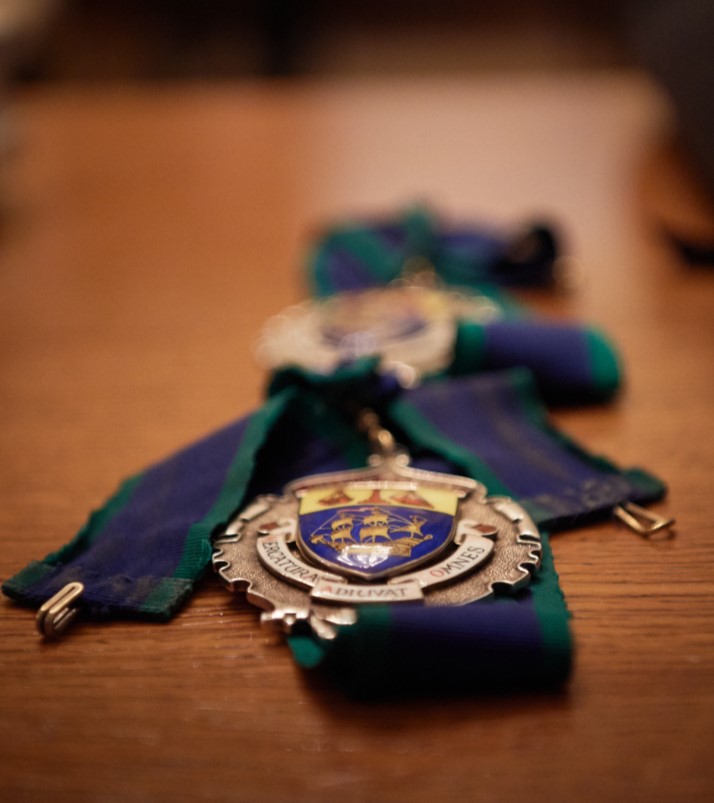 Worshipful Company of Marketors was founded with a preference for the name “merchant adventurer”, reflecting the historical association with international commerce in the City of London.

The World Traders, was formed in 2000 with the same concept of the world being the market.