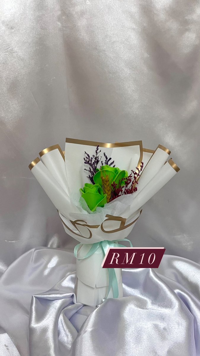EternalLoveFlo1's tweet photo. Untuk yang mencari hadiah Teacher’s Day tu, kita ada promo bouquet RM10 

▫️Boleh postage seluruh Malaysia 
▫️Boleh custom your own bouquet
▫️Multiple colours available 

#teachersday #teachersdaygift #flowerbouquet #bouquet #surprisedelivery 

WS: https://t.co/XlACSvw7tD https://t.co/hFZQzIXU8F