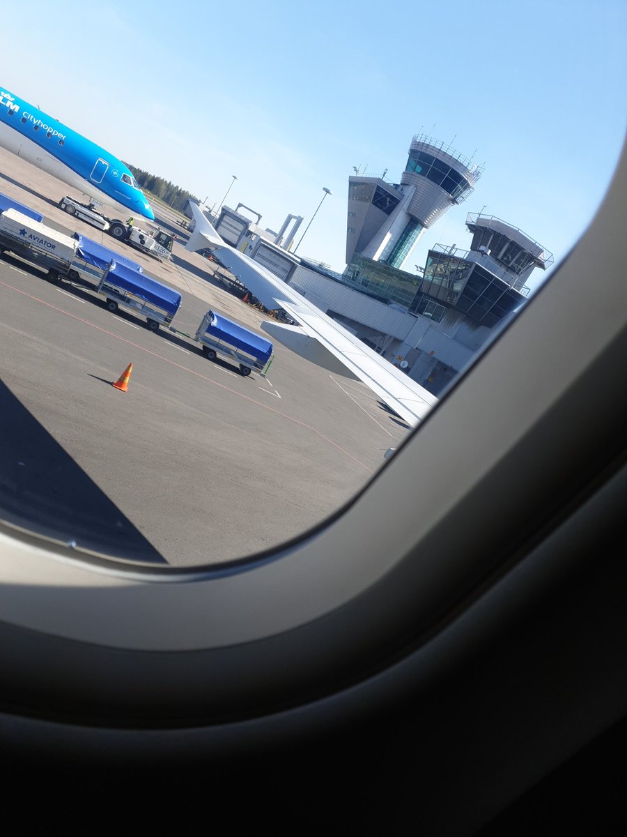 Off to berlin for split finals, lets go win this shit 🛫💪